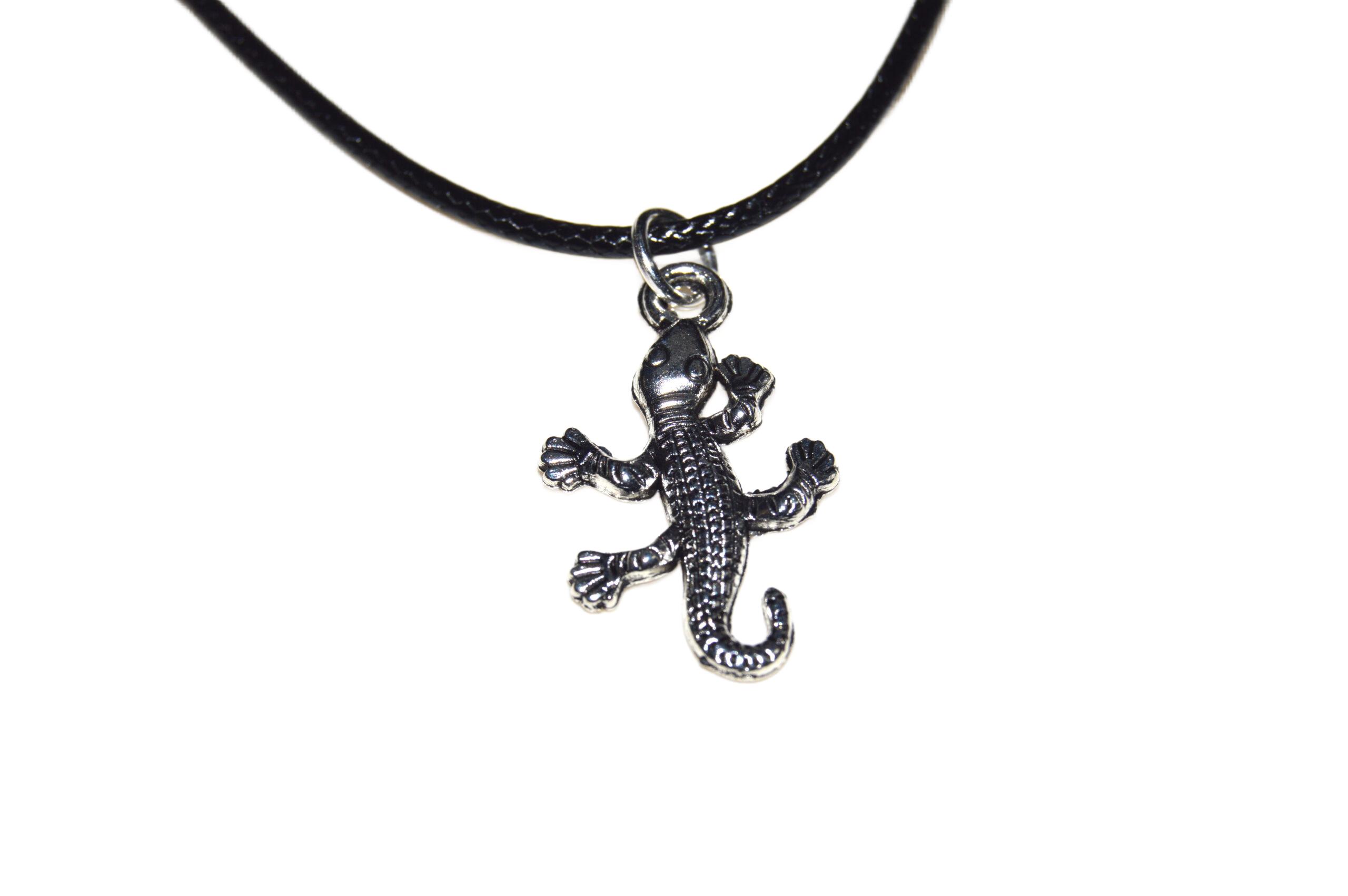 Gekko / Salamander Anhänger mit Kette