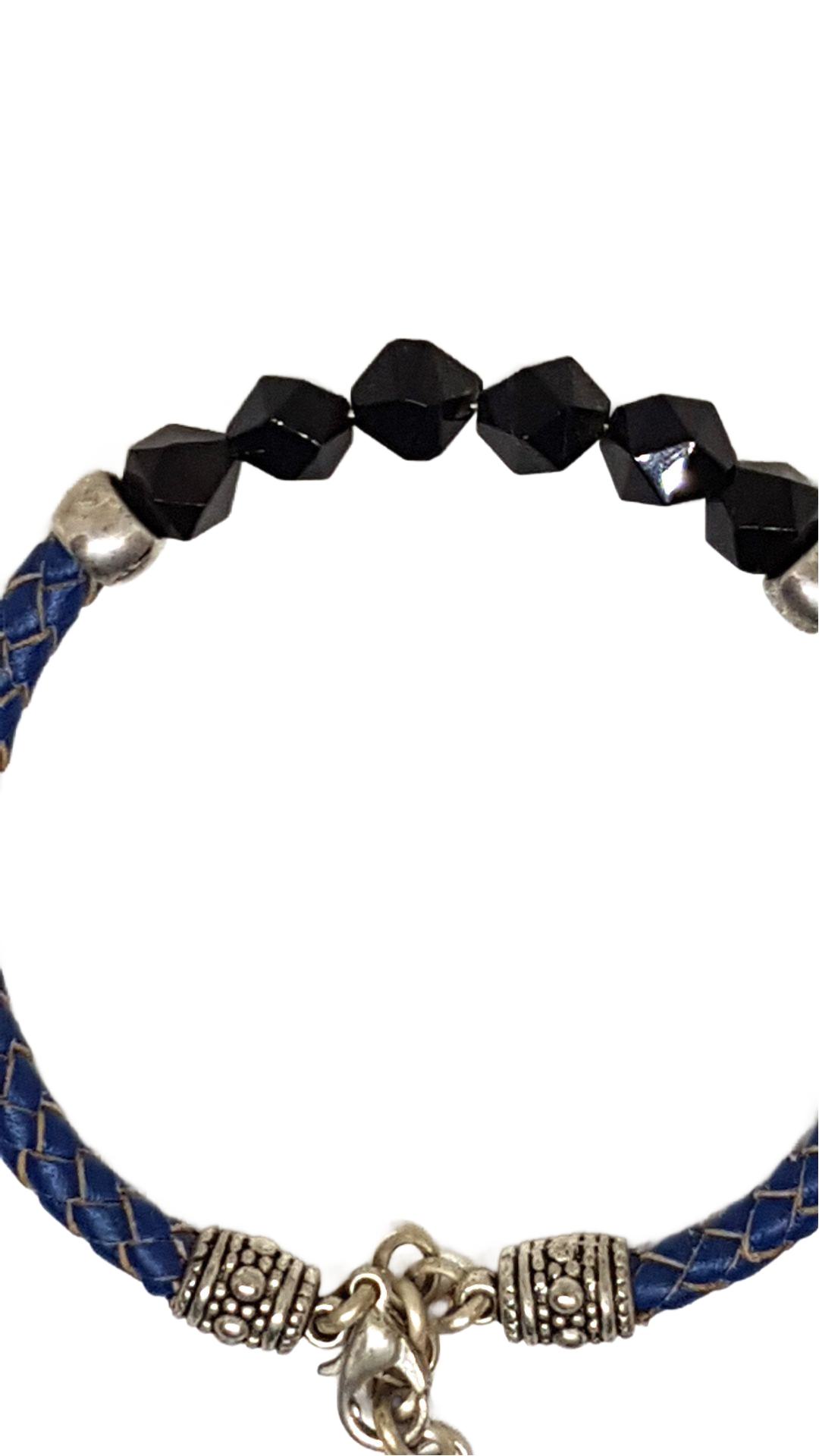 Armband aus echt Leder mit echten Onyx Steinen von Lanzarote (Handarbeit)