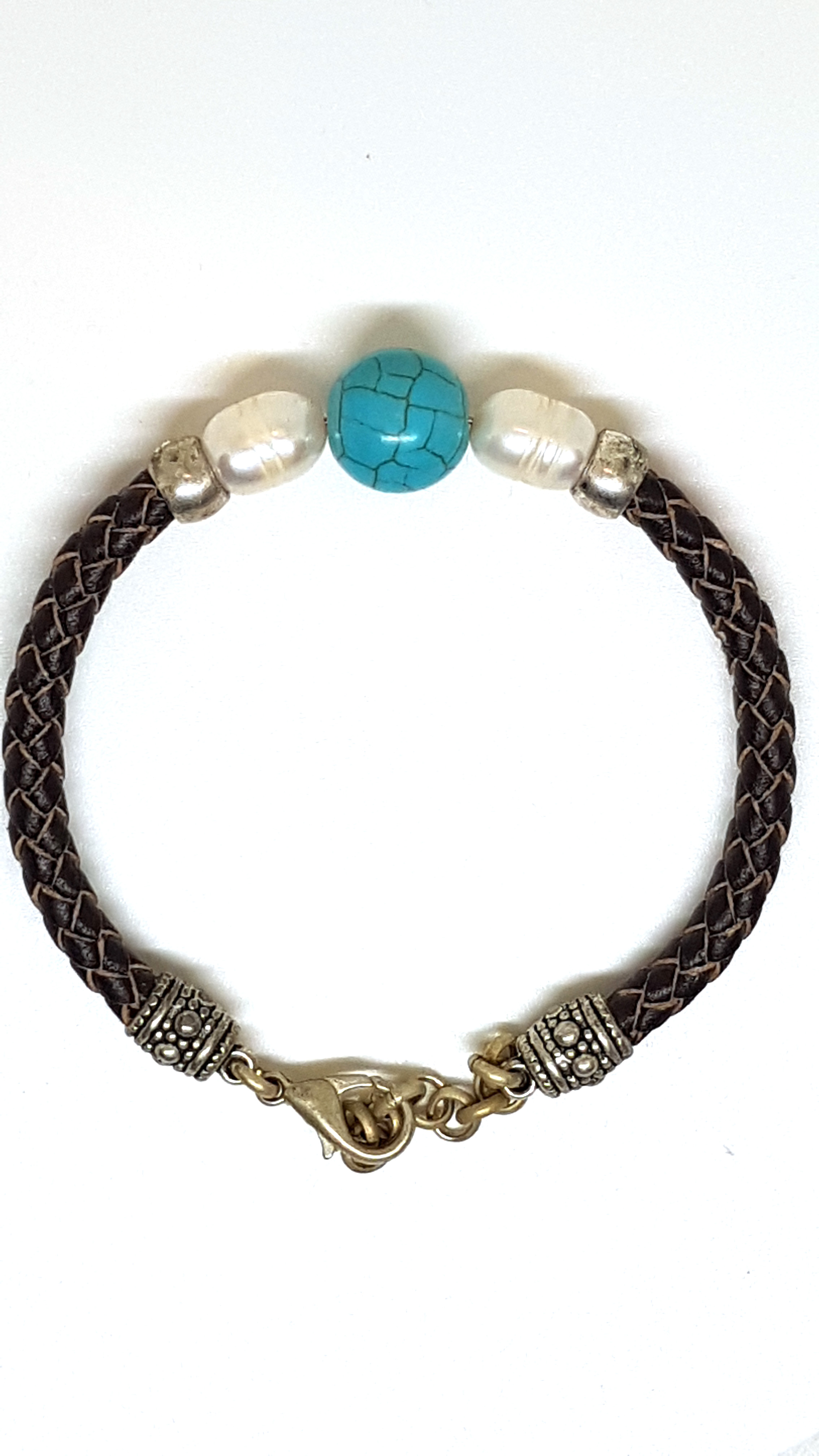 Armband aus echt Leder mit echten Süßwasserperlen und Türkis von Lanzarote (Handarbeit)