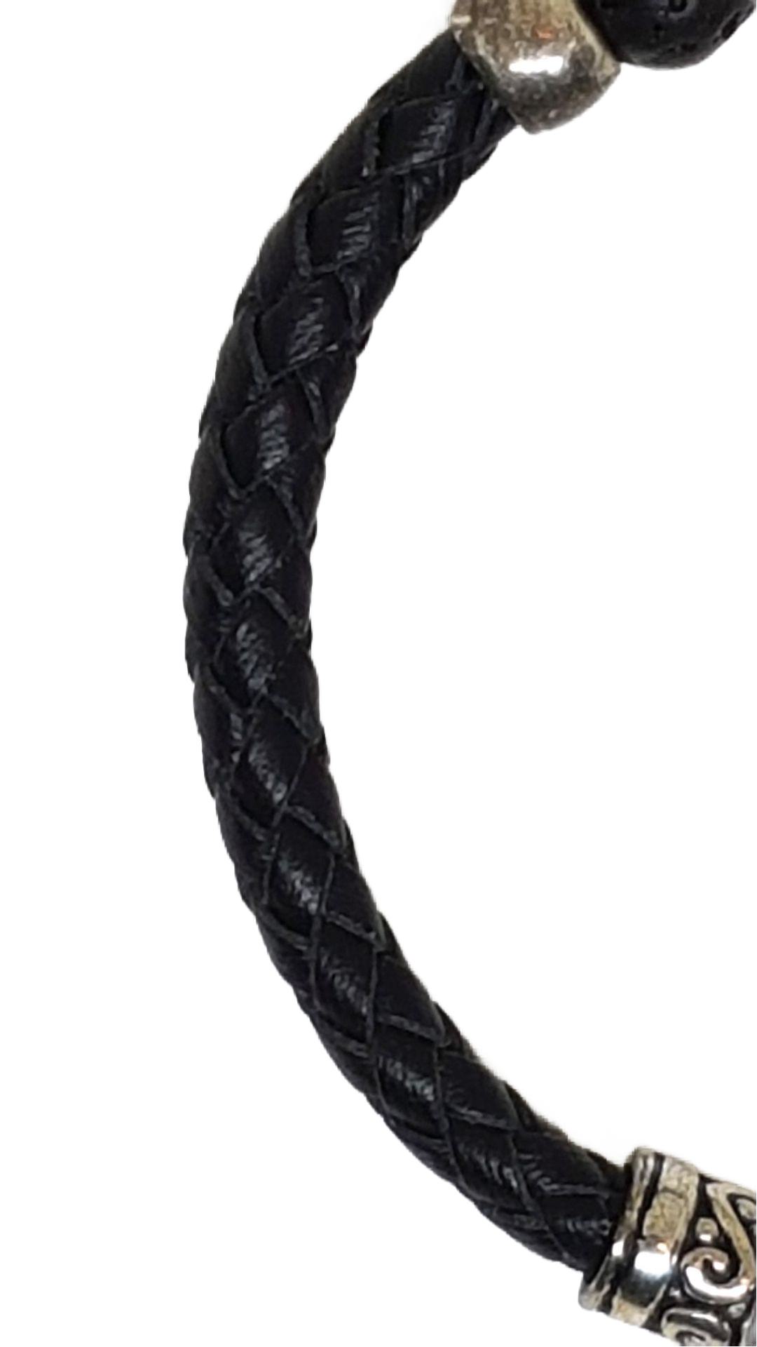 Armband aus echt Leder mit echten Lava Steinen von Lanzarote (Handarbeit)