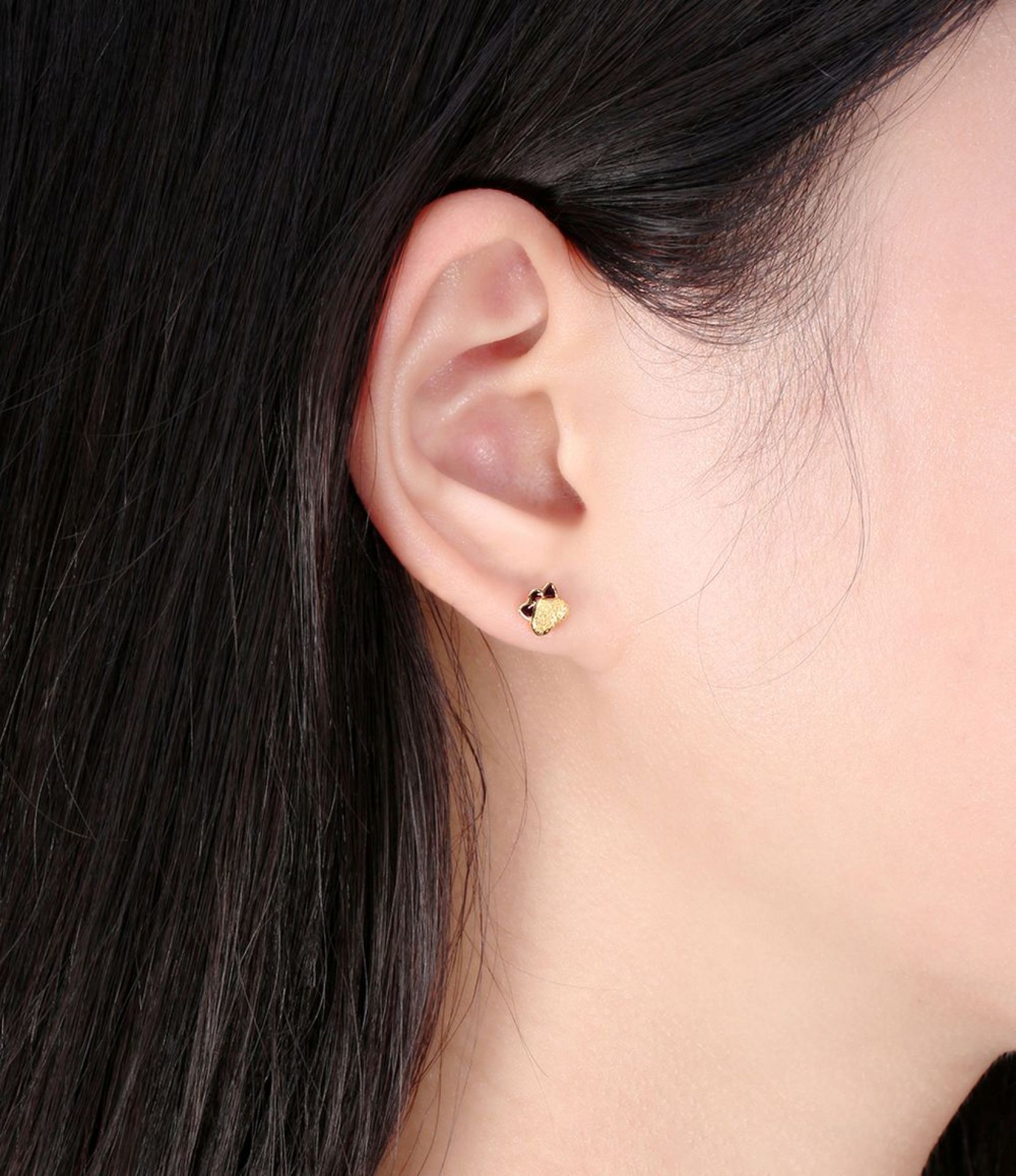 Bär Pfoten Ohrstecker aus 925 Sterling Silber vergoldet