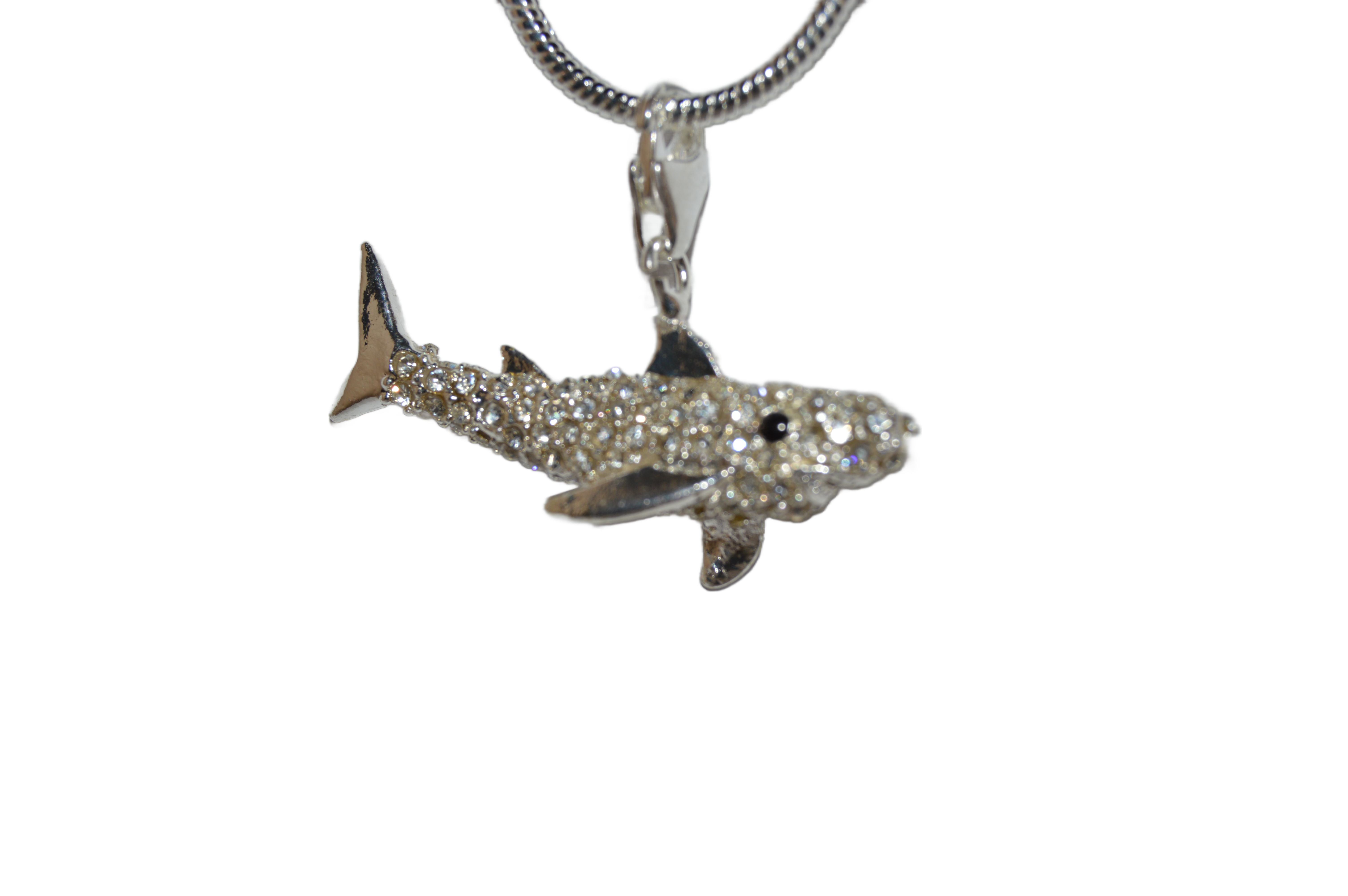 Hai-Anhänger mit Zirkonia-Steinen