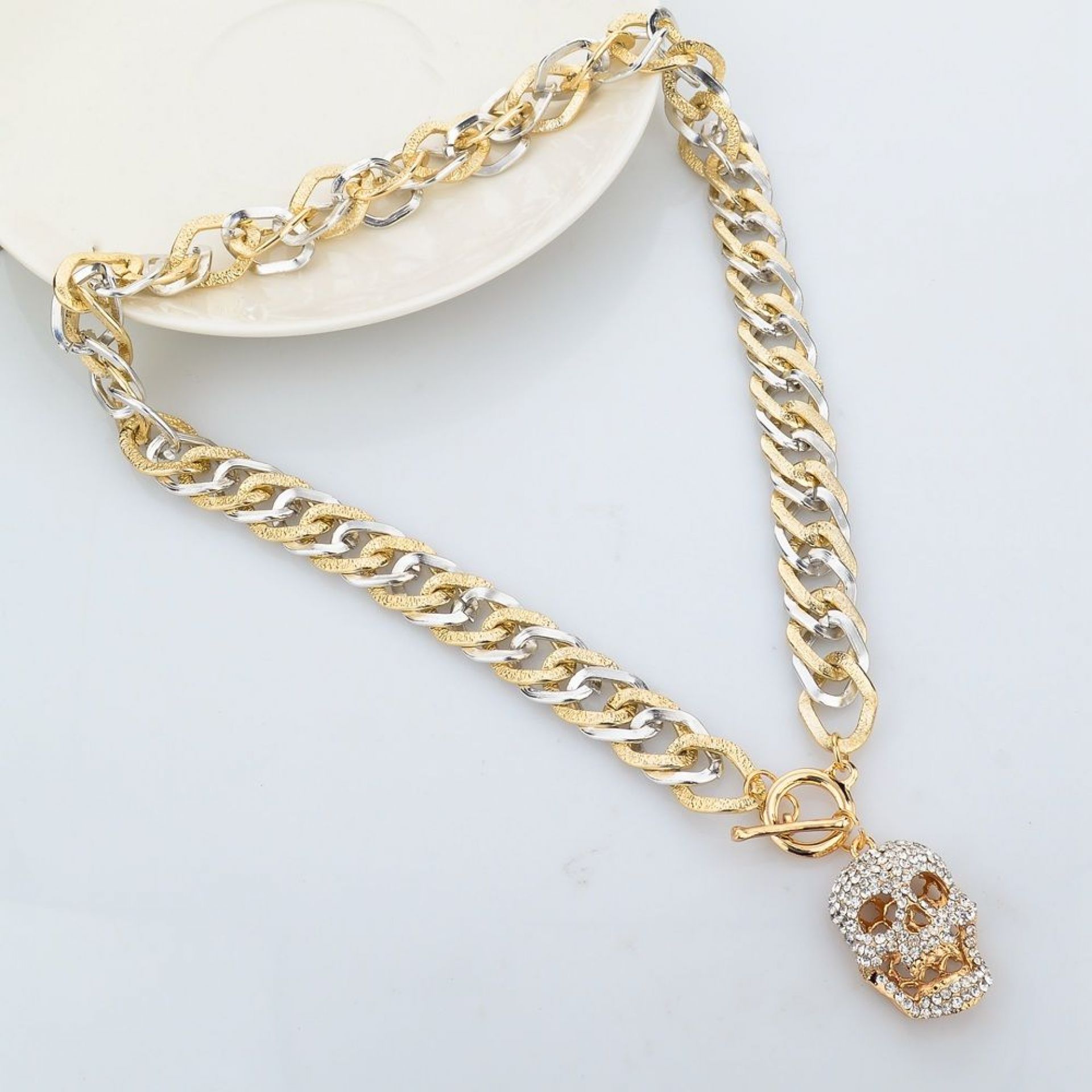 Totenkopf Anhänger mit Halskette Bicolor und Zirkoniasteinen 53cm