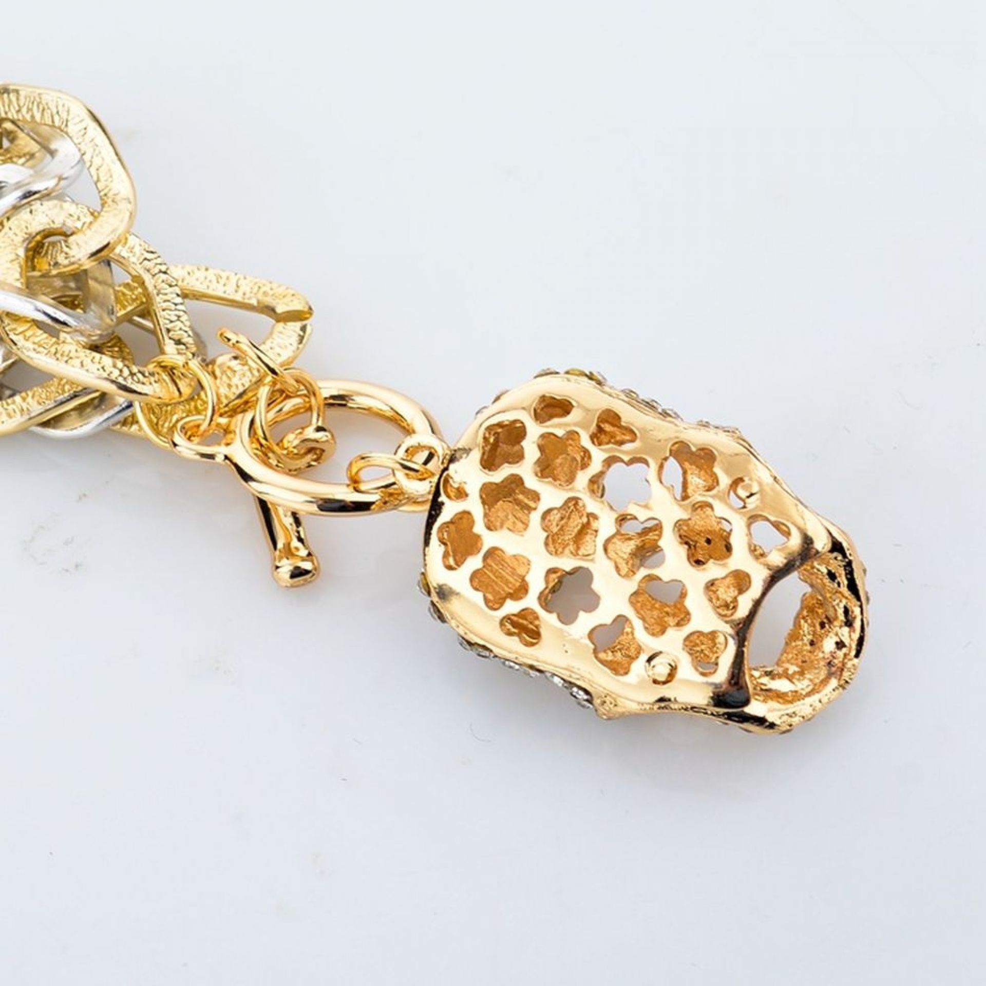 Totenkopf Anhänger mit Halskette Bicolor und Zirkoniasteinen 53cm