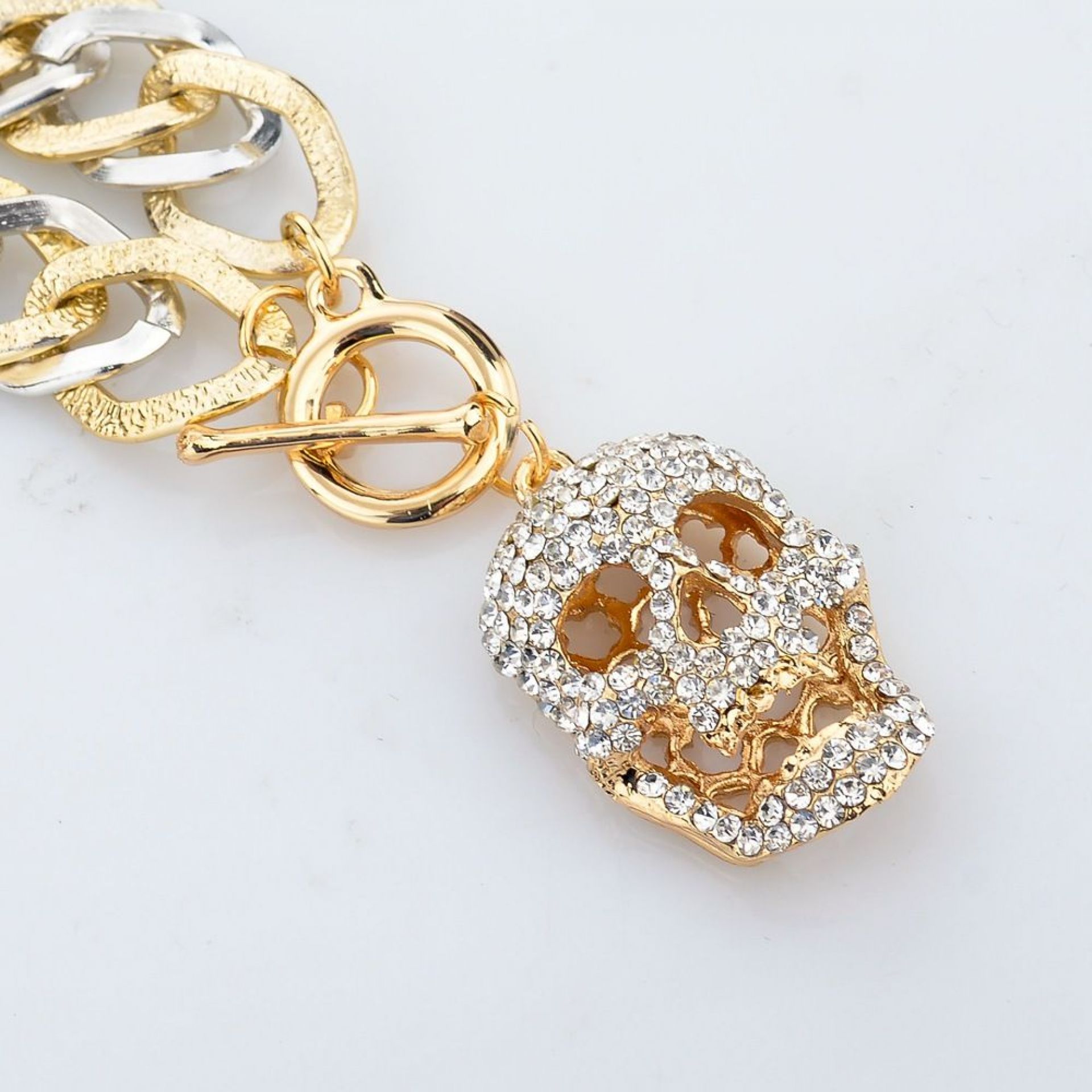 Totenkopf Anhänger mit Halskette Bicolor und Zirkoniasteinen 53cm